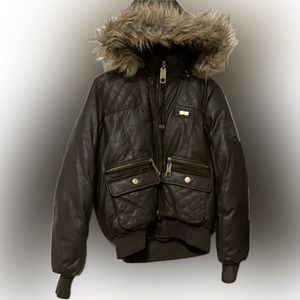 Woman’s winter jacket, applebottoms size medium